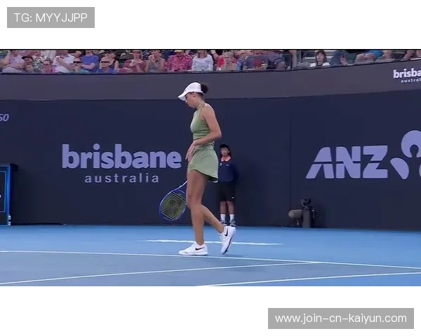 网球硬地赛反拍突然加力制胜